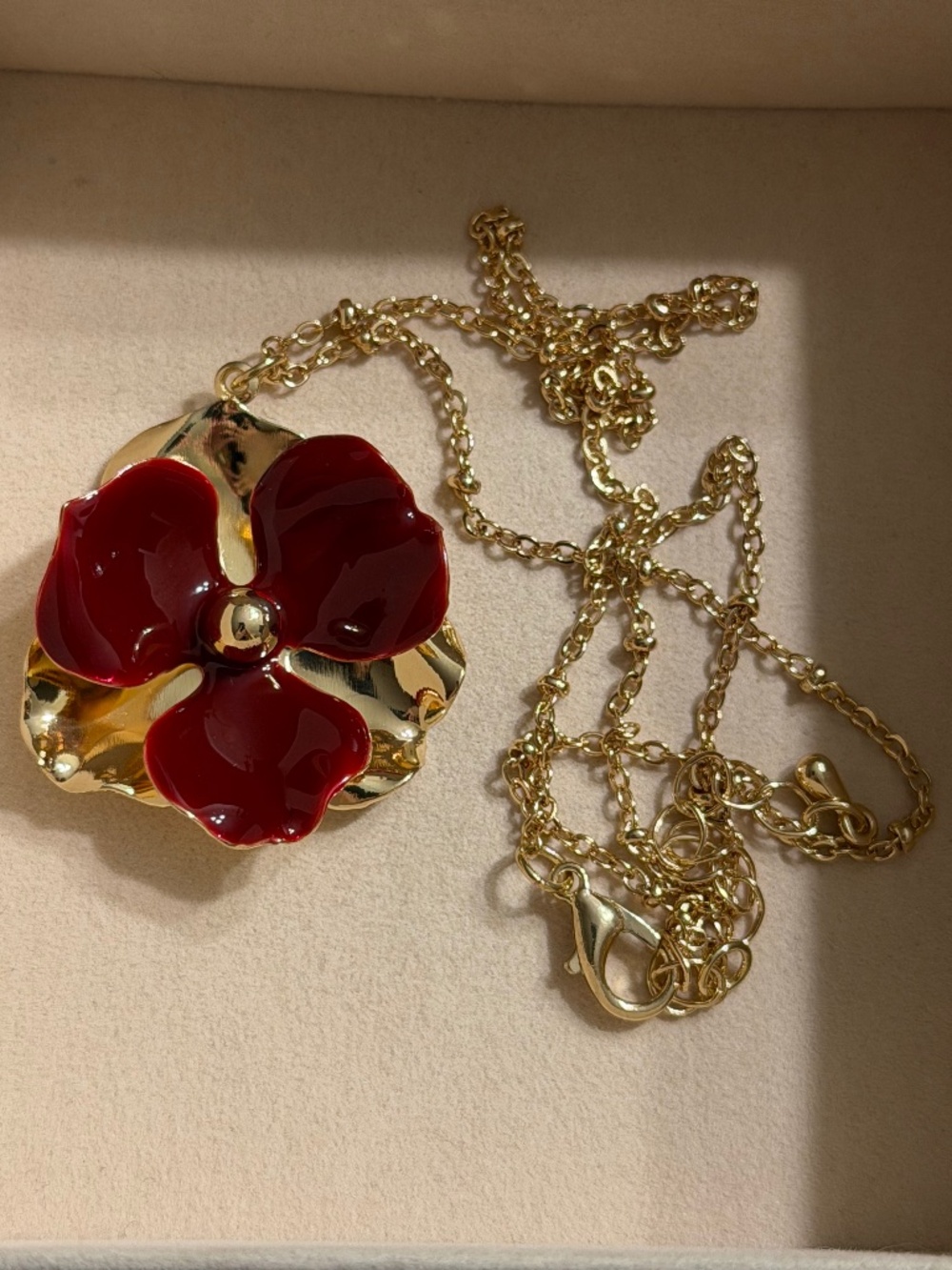 Golden Burgundy Double Layer Irregular 3-Petal Flower Pendant Necklace